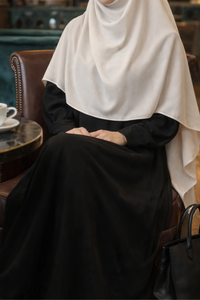 Amina Abaya – Svart